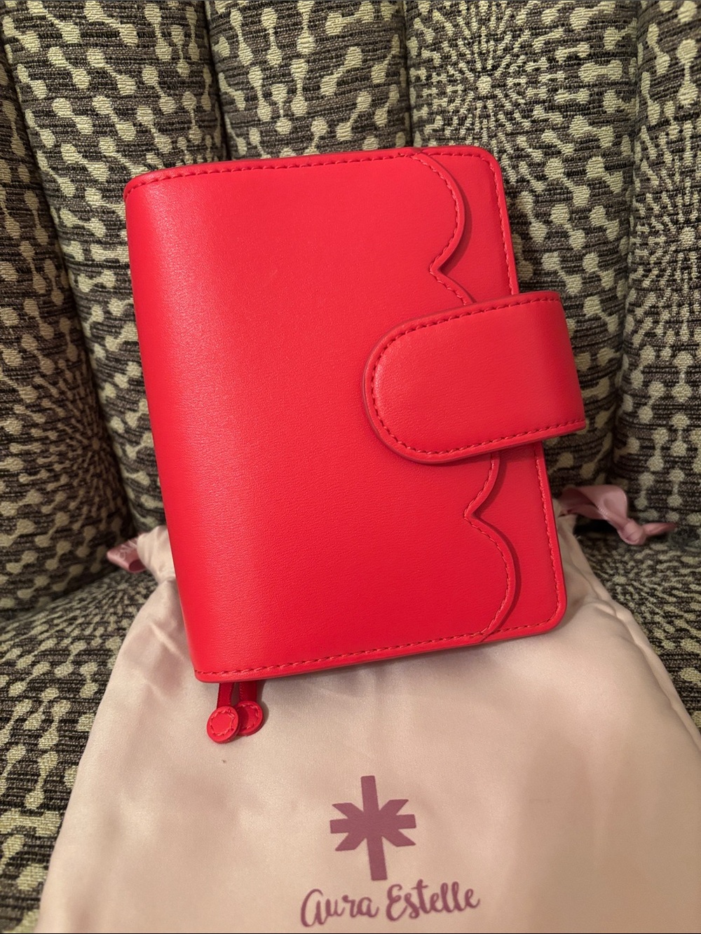 Aura Estelle Passport NEW & unused Airy Planner Travelers Cover Candied Cherries